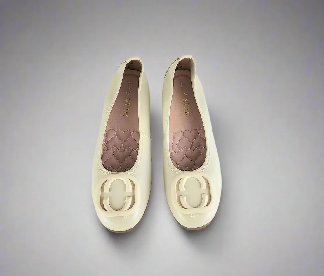 17W01 Leather buckle pumps with extra cushions (SALE)