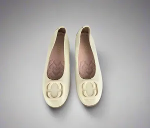 17W01 Leather buckle pumps with extra cushions (SALE)