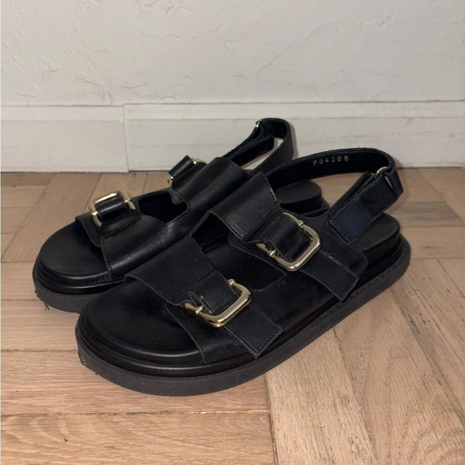 Alohas Harper Leather Chunky Buckle Sandals (W11) - (W11.5)