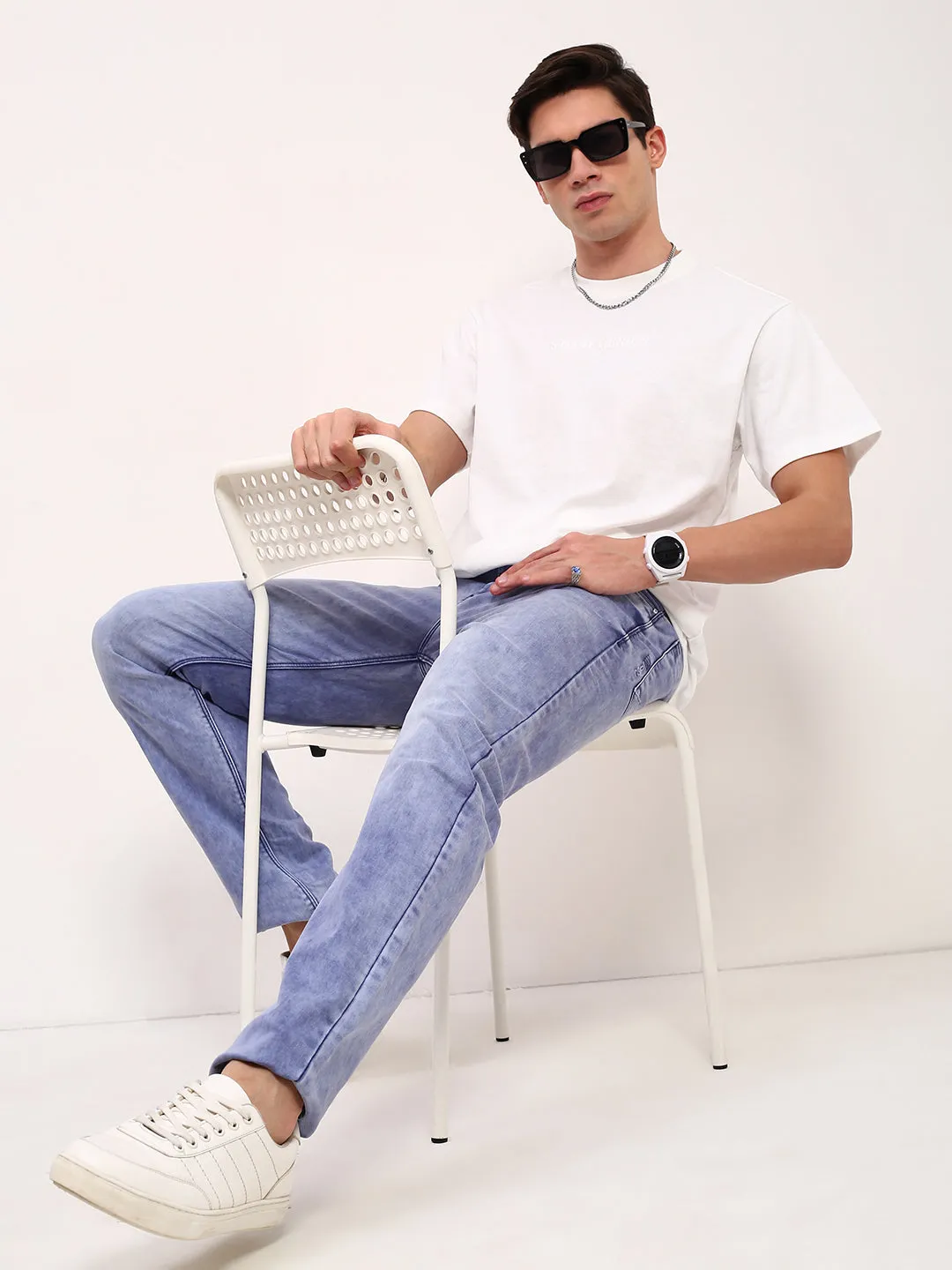 Men Blue Solid Straight Fit Heavy Fade Stretchable Jeans