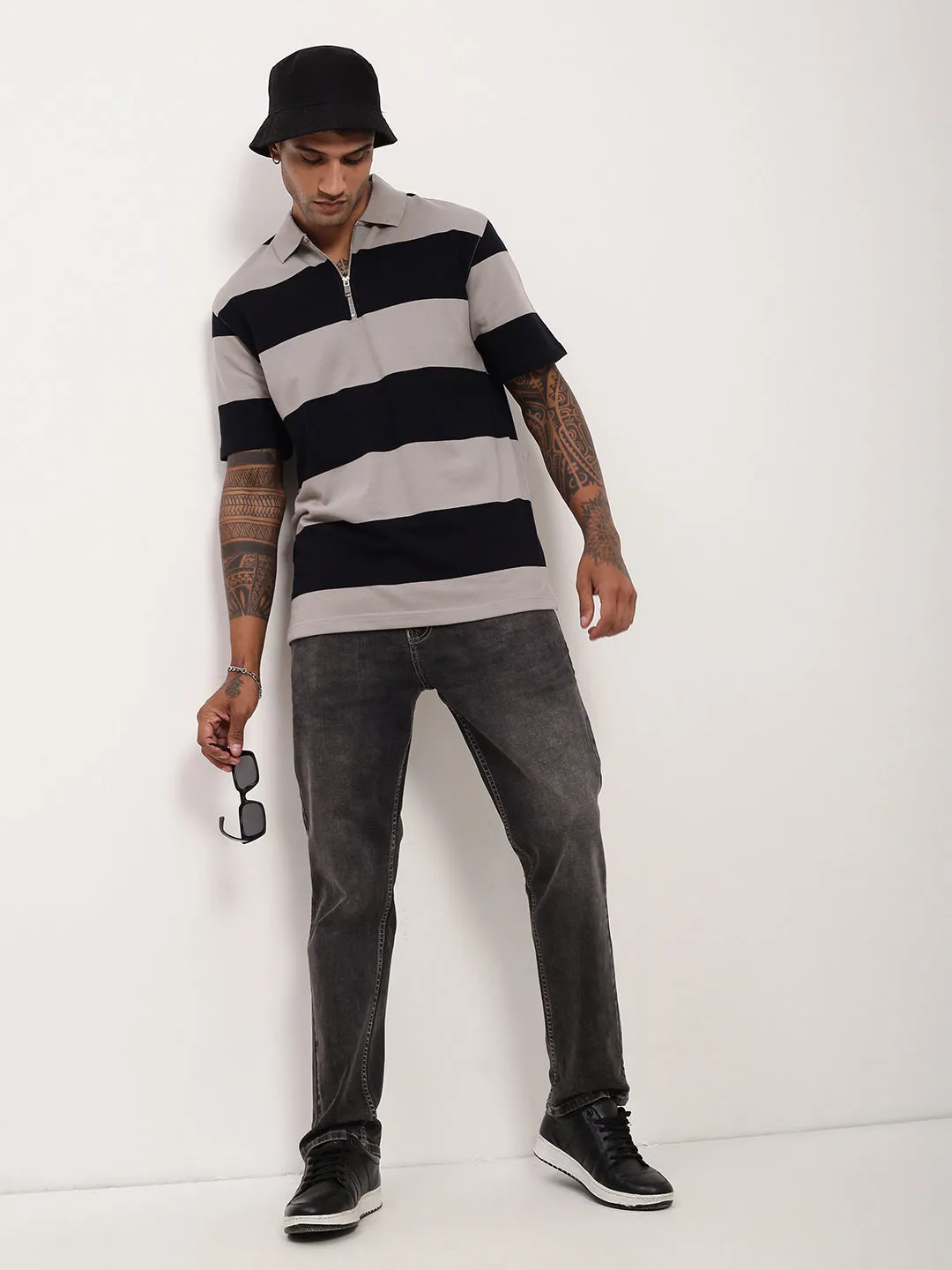 Men Grey Solid Straight Fit Acid Wash Stretchable Jeans
