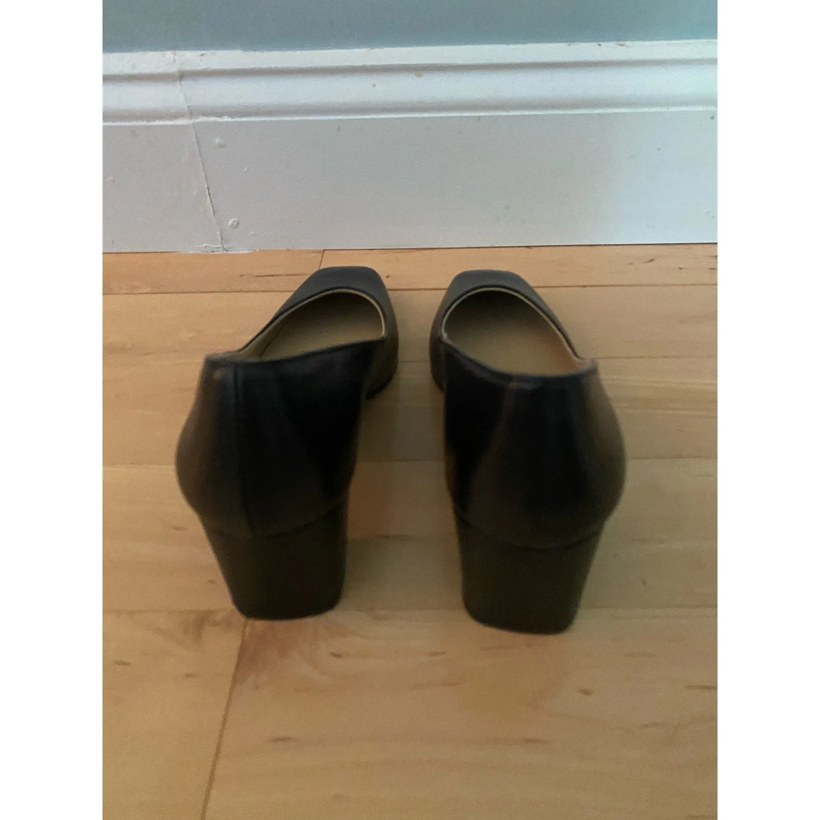 Naturalizer Karina Black Leather Pumps Size 7.5