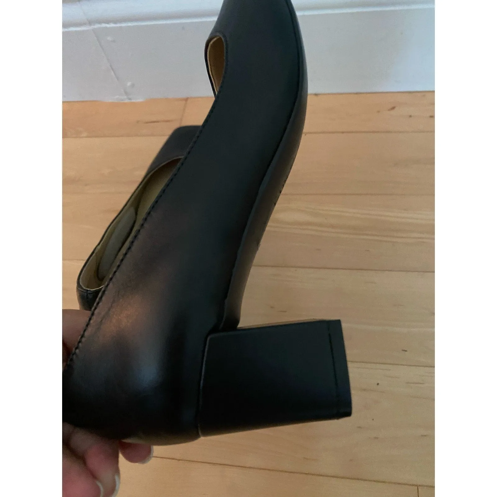 Naturalizer Karina Black Leather Pumps Size 7.5