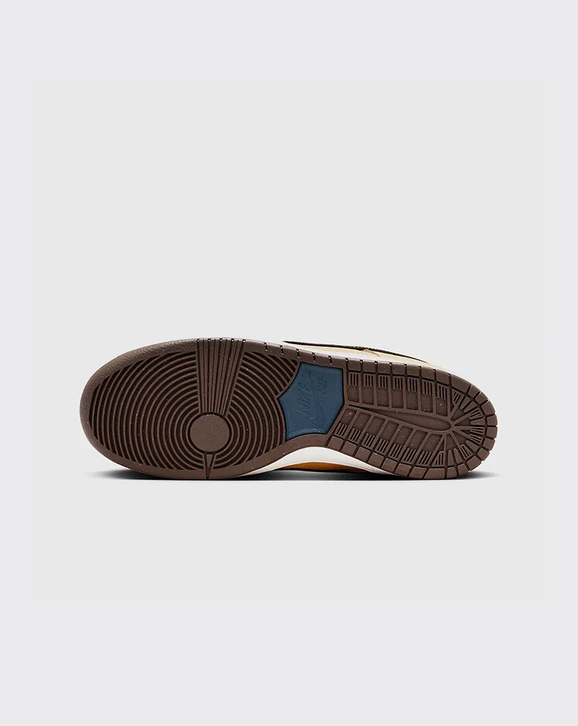 Nike SB Dunk Low Pro ‘City of Cinema’ Shoe