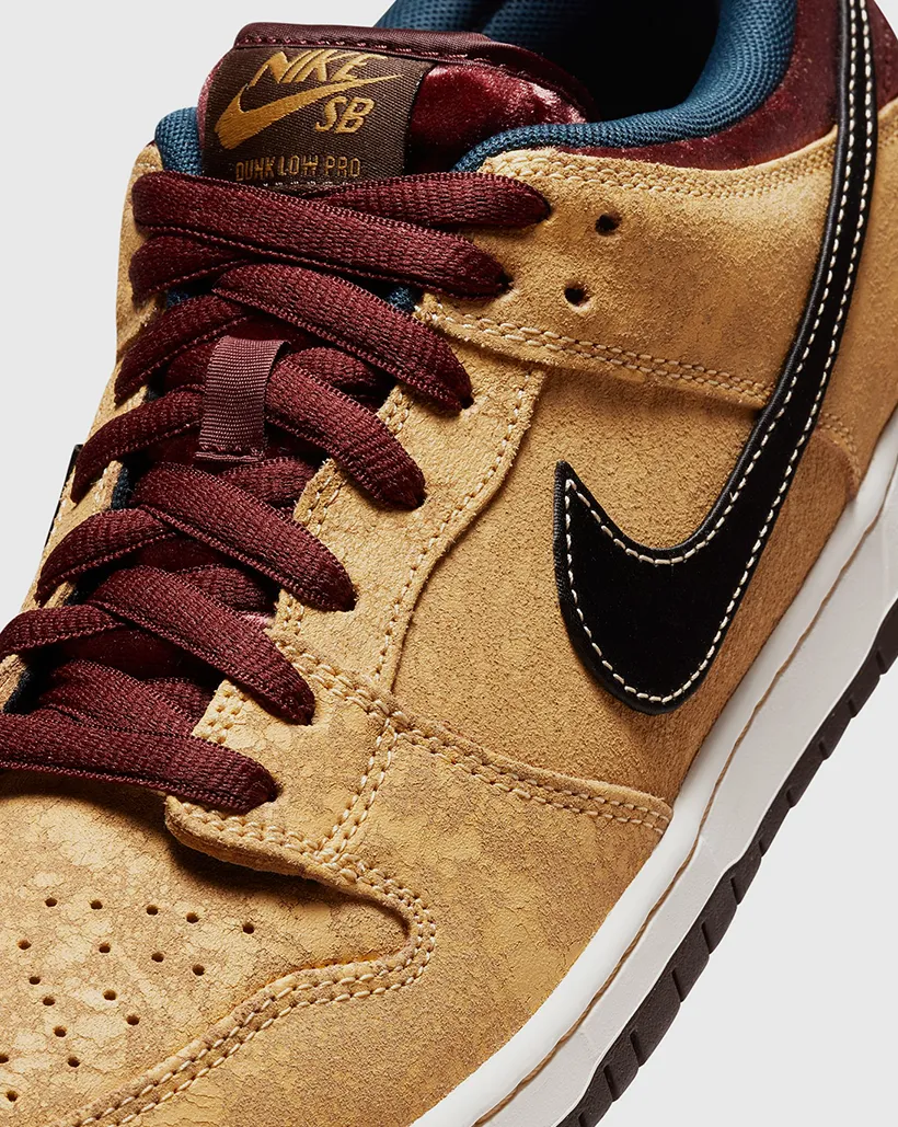 Nike SB Dunk Low Pro ‘City of Cinema’ Shoe