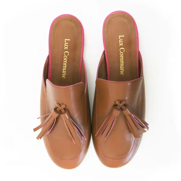 Renata Caramel | Slip-on leather loafer