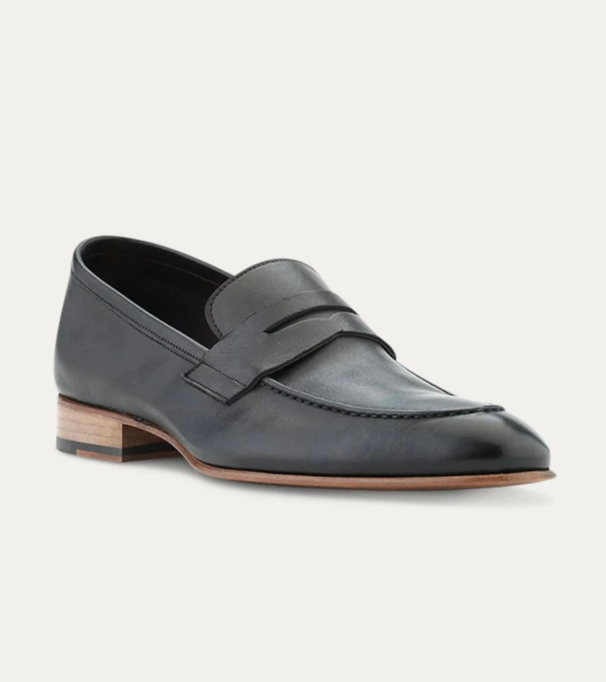 Stan Loafer in Black Leather