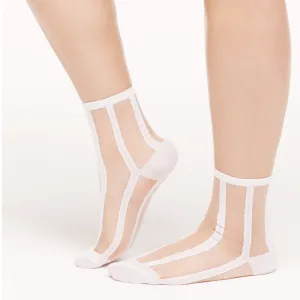 Vertical Stripe Sheer Anklet Socks
