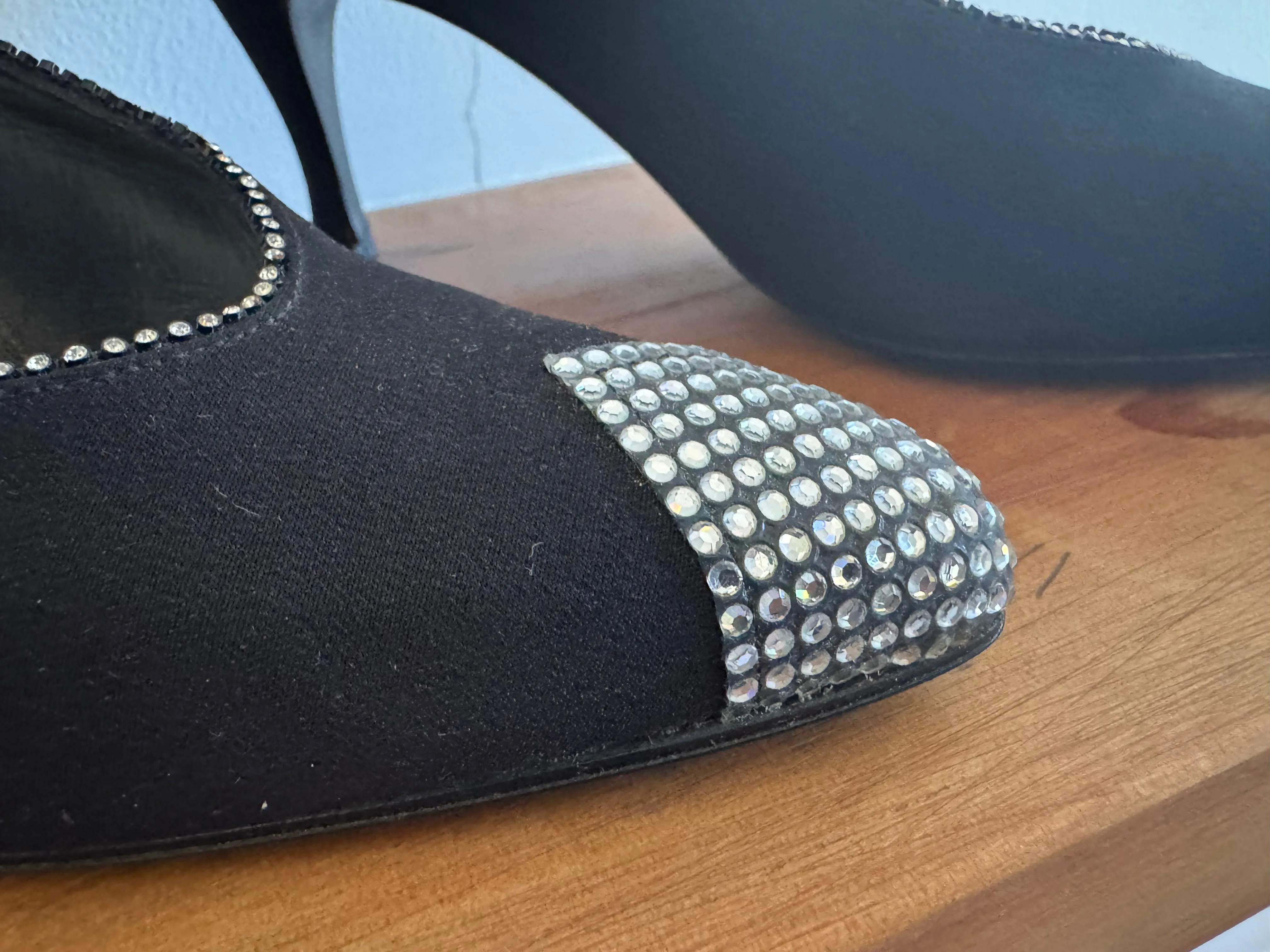 Vintage Stuart Weitzmann 90's Pumps - Size 8.5