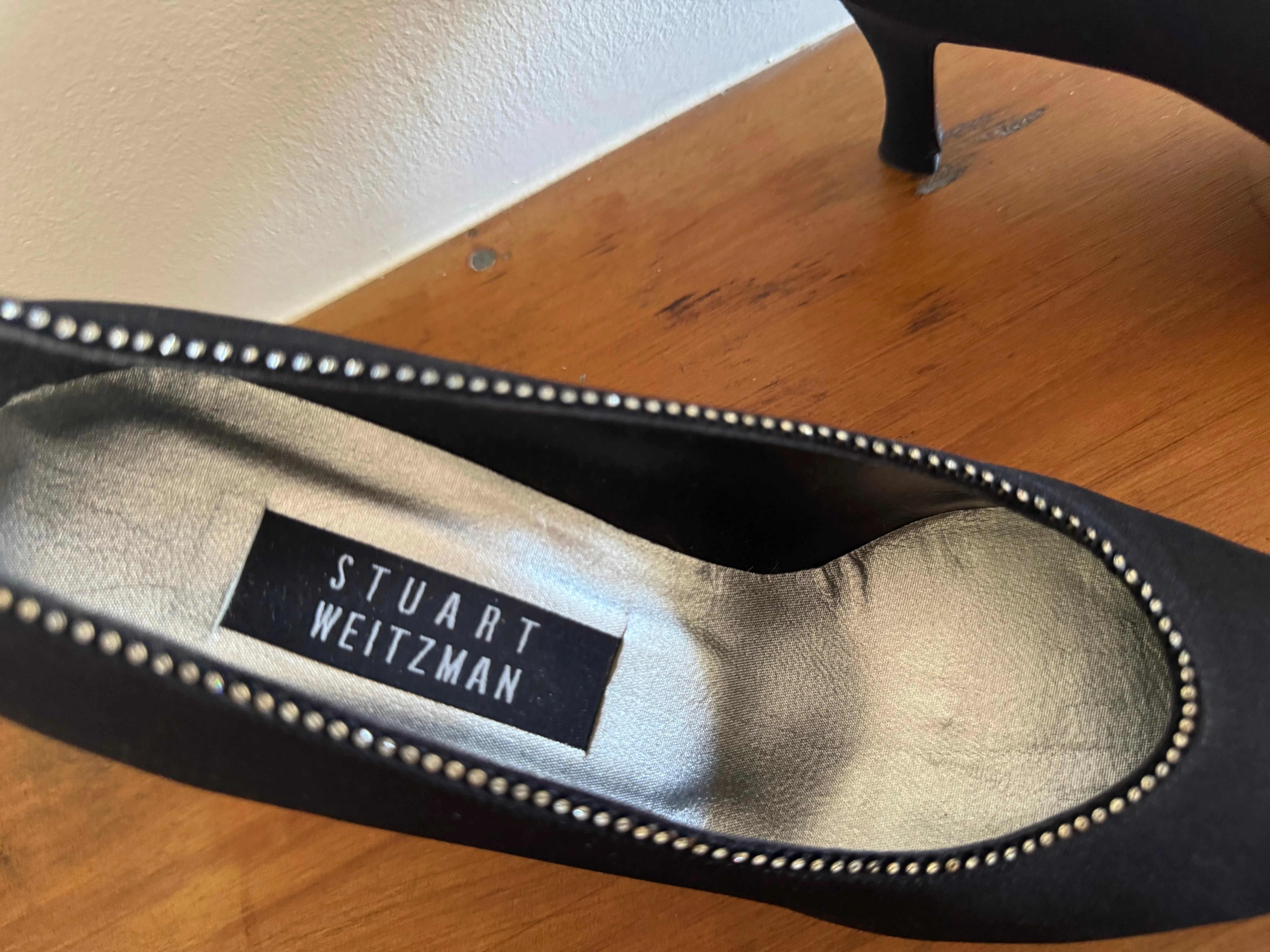 Vintage Stuart Weitzmann 90's Pumps - Size 8.5